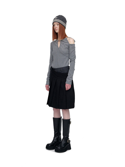 PLEATED WRAP SKIRT / CHARCOAL