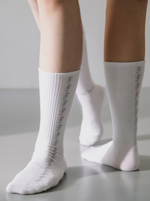 [no.331] white lettering socks