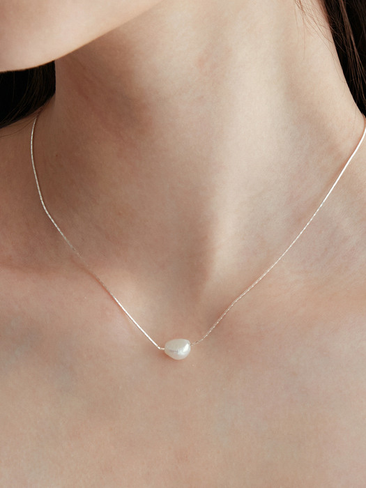 [925 SILVER] Bright Pearl Necklace A