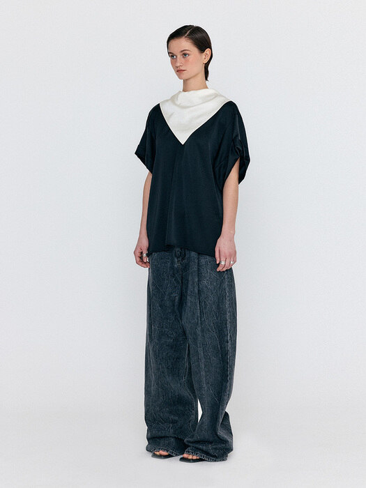 [EXCLUSIVE]Short Sleeve Scarf Blouse - Black/Ivory