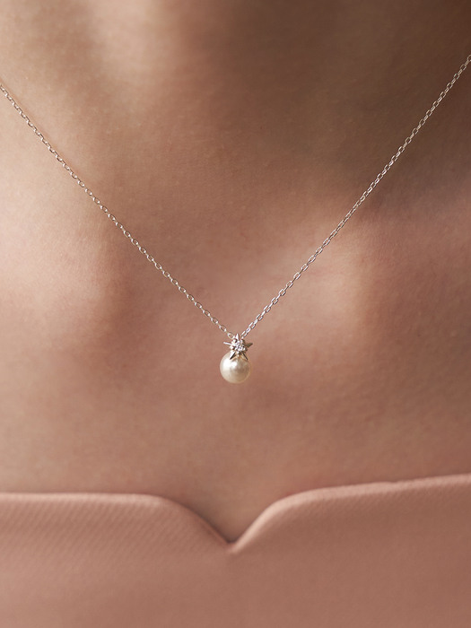 Little Star Pearl Necklace