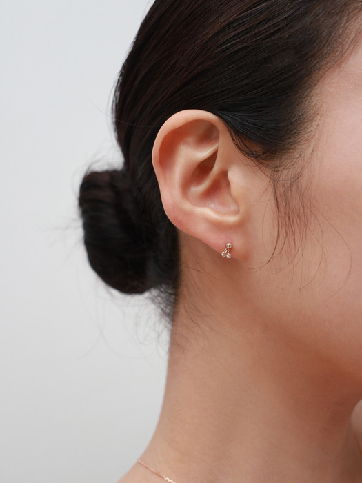 14K gold twin drop flower earring & piercing