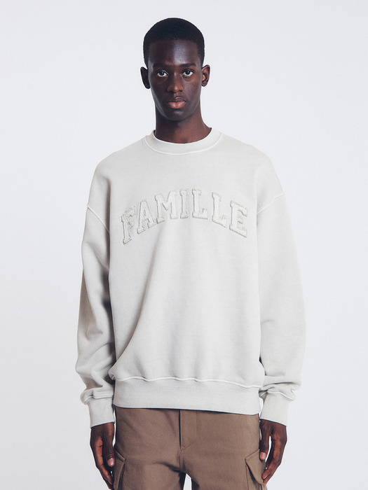 PIGMENT DYEING LOGO PATCH SWEATSHIRT (SAND BEIGE)