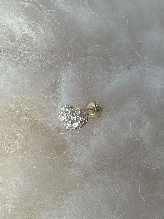 14k plumpy cubic heart piercing