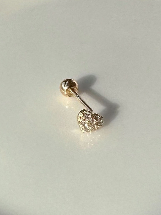 14k plumpy cubic heart piercing