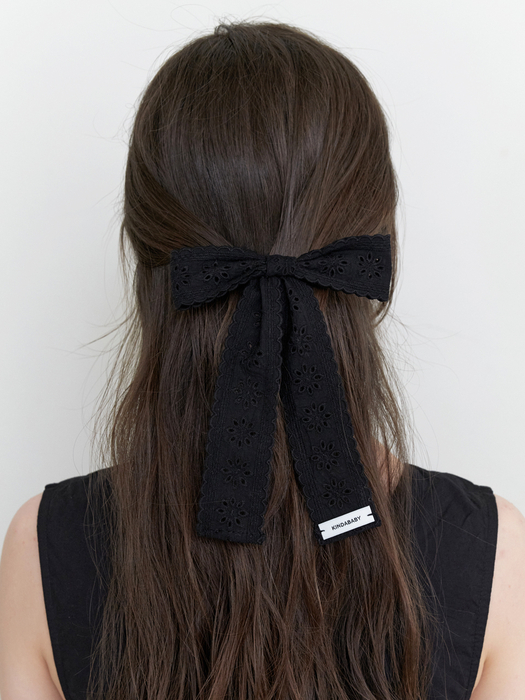 nostalgia tail ribbon pin - black