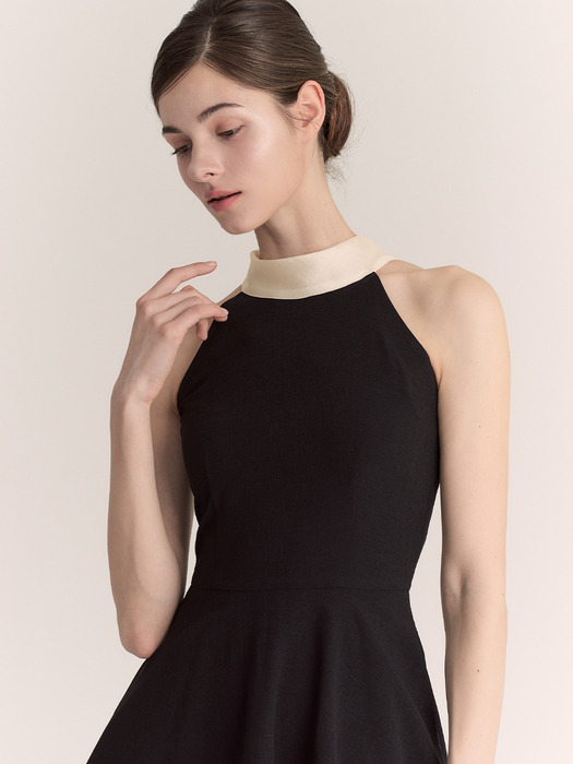 Humming Halter-neck One-piece (Black)