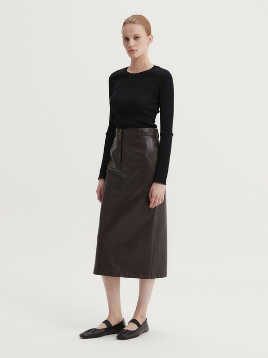 FAUX LEATHER SKIRT (2 COLORS)