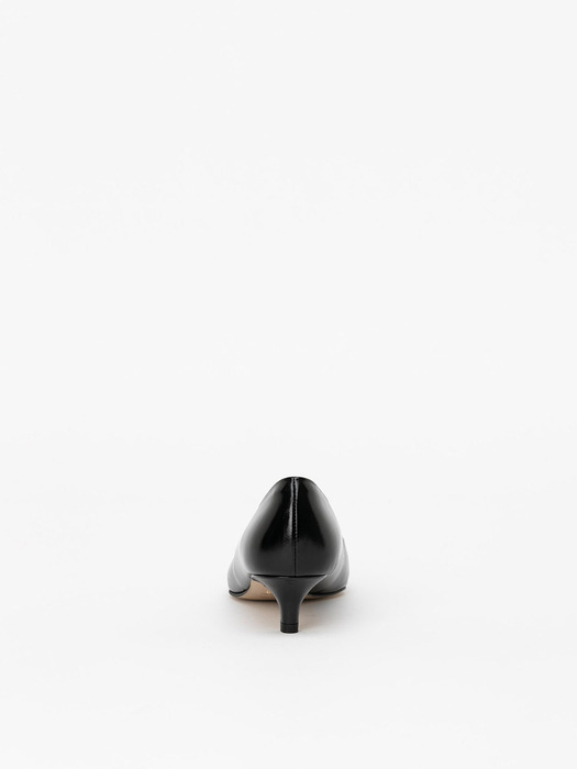 Philo Pumps in VINTAGE BLACK