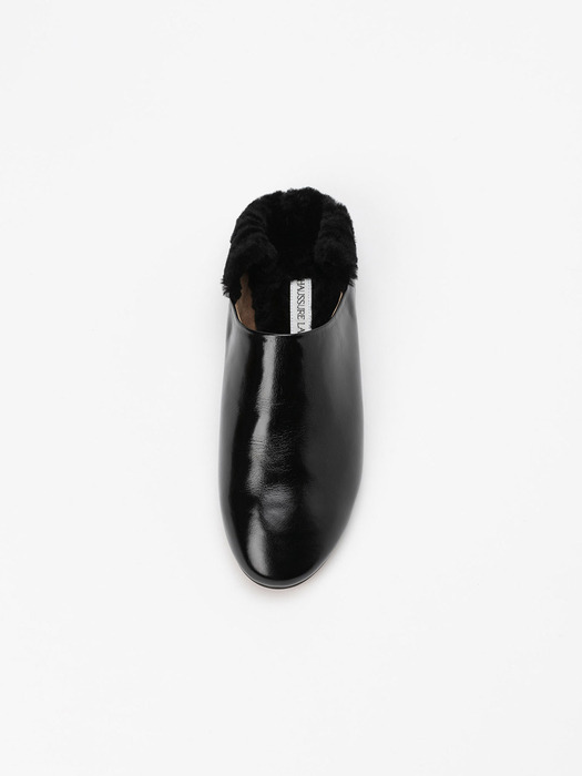 Angelique Shearling Flats in BLACK