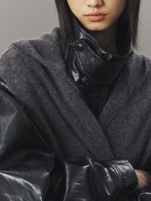 [단독]WOOL HOODED SHAWL_CHARCOAL