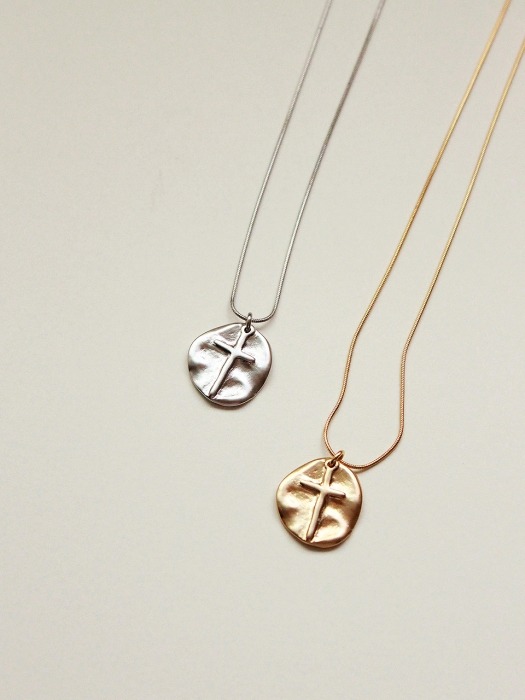 Pebble cross necklace (2color)