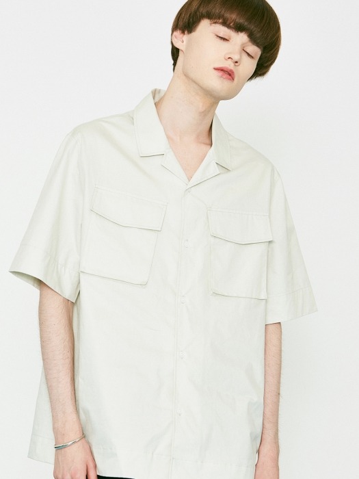 V456 TWO POCKET HALF-SHIRTS_LIGHT GRAY