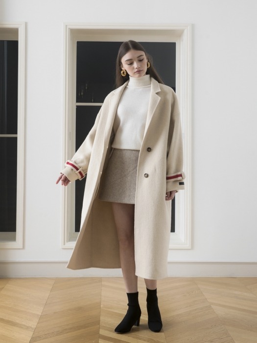 Premium handmade alpaca buckle sleeve coat [CREAM]