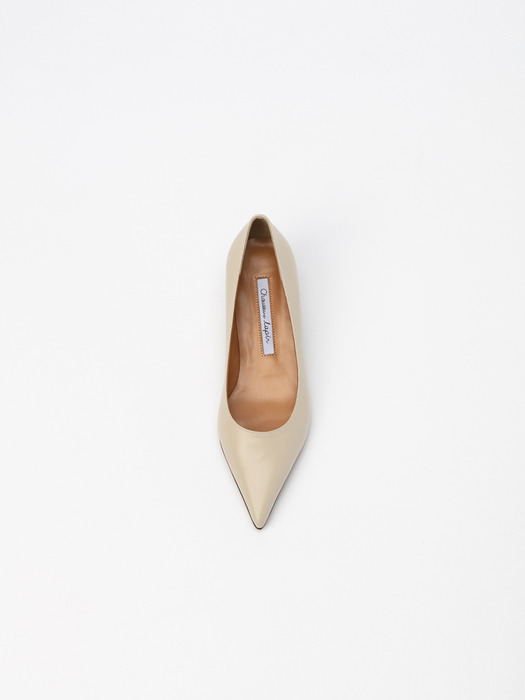 Philo Pumps in Ivory