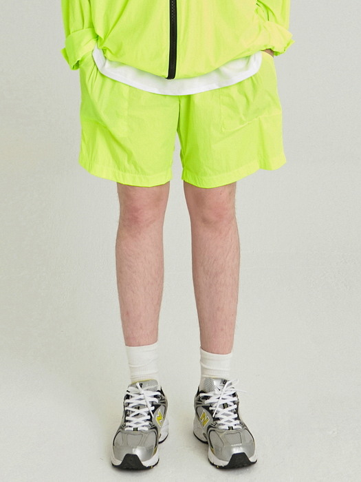 LIGHT WEIGHT SHORT_LIME