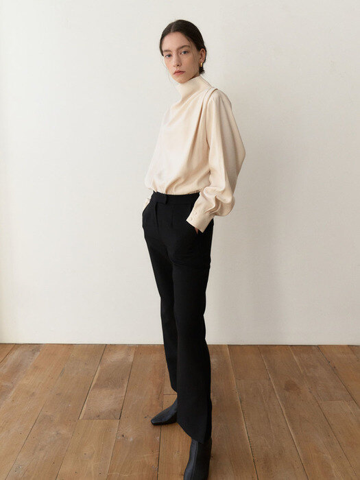 Two Way Drape Button Blouse_Cream