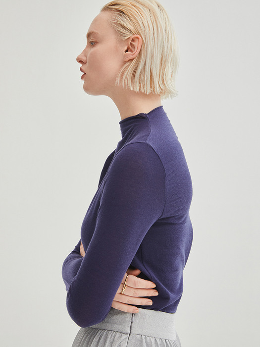 Back Pointed Mok Neck Top - Navy
