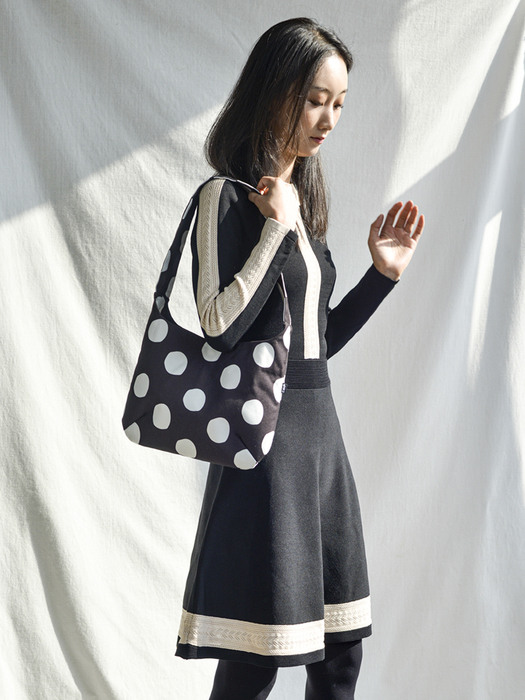 Yumi Shoulder Bag-Dots in black