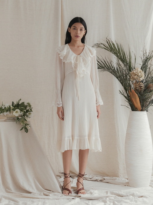Soft Cotton Natural Wrinkled Lace Dress