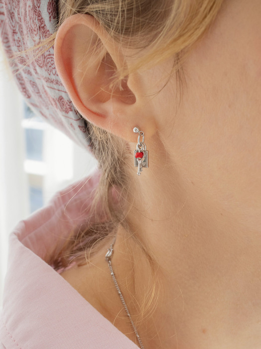 Key of love mini earring