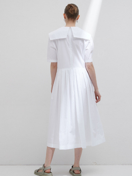 Sailor collar tuck dress - White
