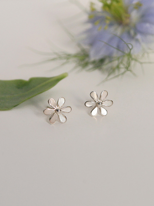delicate flower earrings (silver 925)