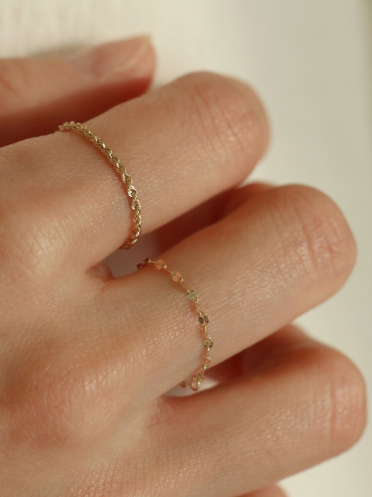 14K gold beve chain ring