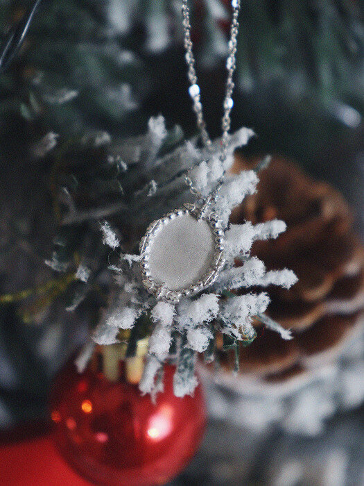 Holiday Dream Necklace 03