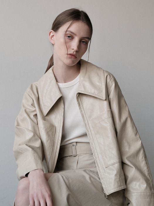 FAUX LEATHER CROPPED JACKET (BEIGE)