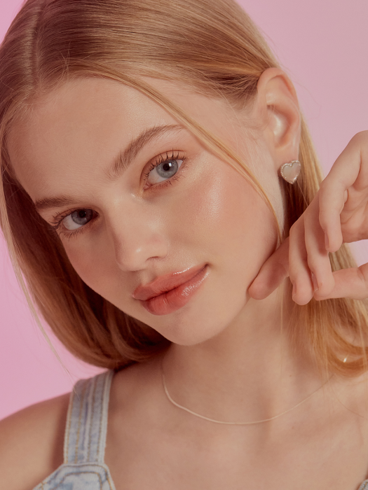타티아나]Classic Cubic Heart Earrings EC1910