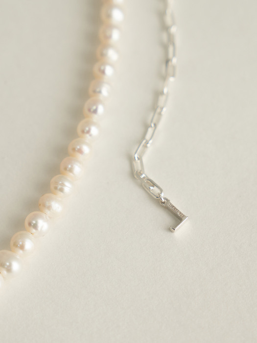 Opheli Pearl Chain Necklace