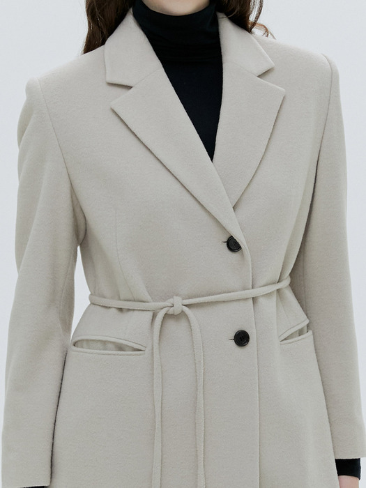 TAILORED LONG STRAP BELTED COAT [IVORY][BLACK]