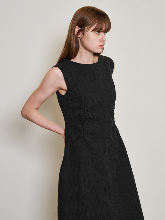 Sleeveless Shirring Cocoon Dress_BLACK 
