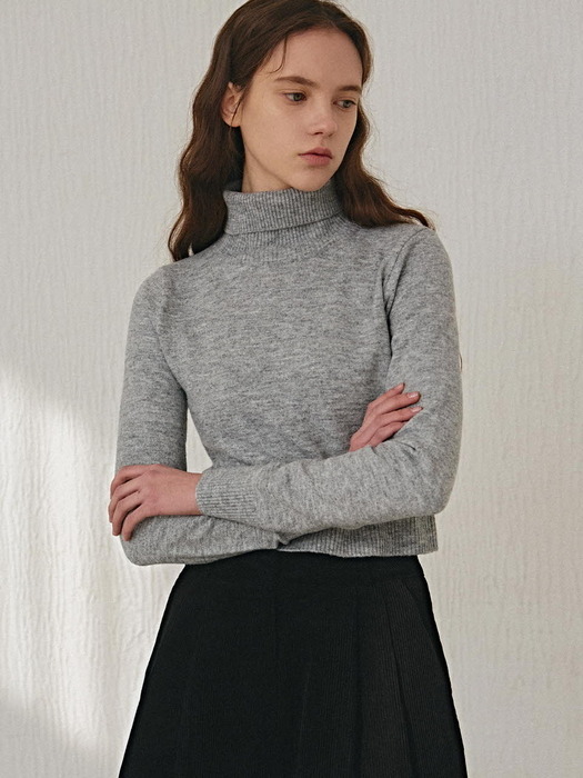 TURTLENECK RIBBED CROP KNIT_GRAY