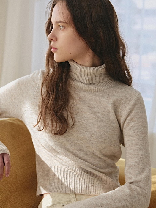 TURTLENECK RIBBED CROP KNIT_GRAY