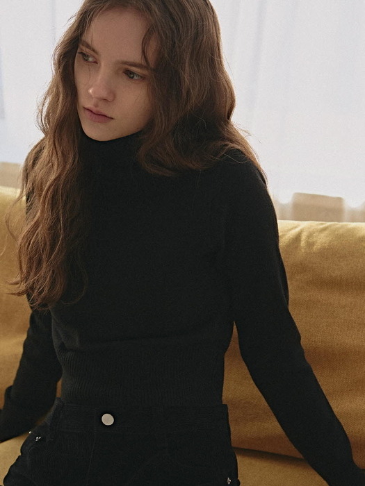 TURTLENECK RIBBED CROP KNIT_GRAY