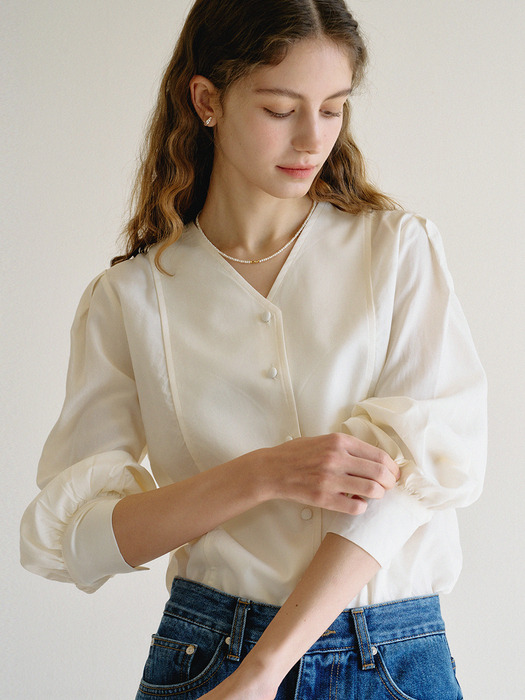 Scarf Tie Detachable Blouse_Ivory