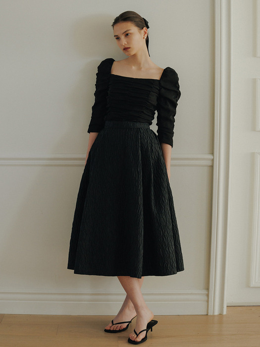 AMIR Tuck detailed textured long skirt (Black)