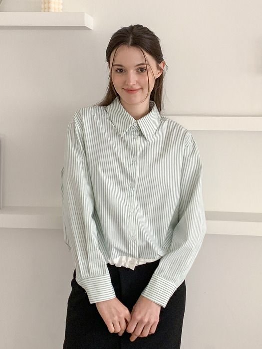 Straight String Cropped Shirt