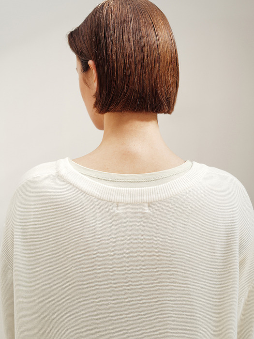 Scoop u-neck knit (white)