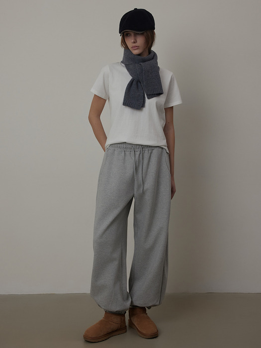 Volume Side Pleat Banding Jersey Pants