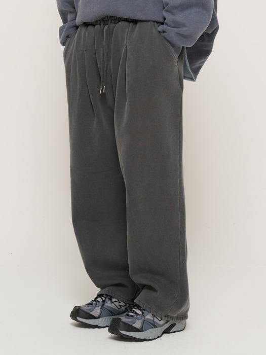 IN PIGMENT NAPPING TRAINING WIDE STRAIGHT PANTS  (CHARCOAL)