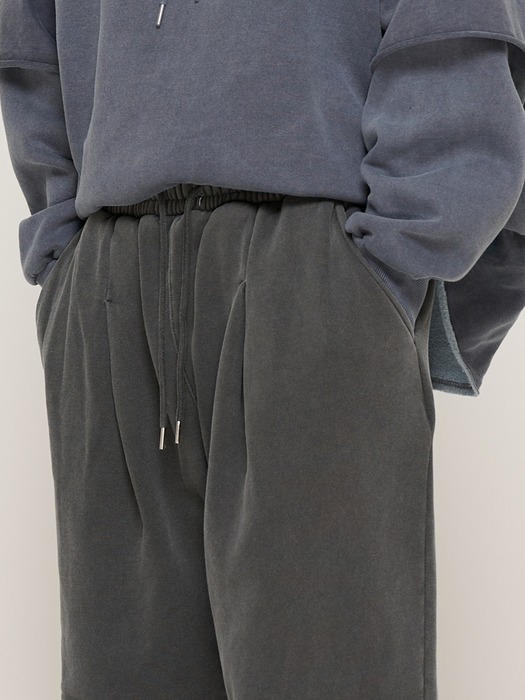 IN PIGMENT NAPPING TRAINING WIDE STRAIGHT PANTS  (CHARCOAL)