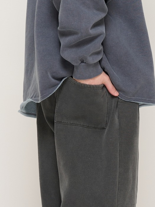 IN PIGMENT NAPPING TRAINING WIDE STRAIGHT PANTS  (CHARCOAL)