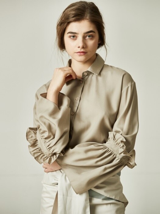 FRILL BLOUSE_BE