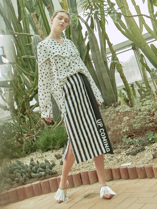 UP COMING Striped Skirt