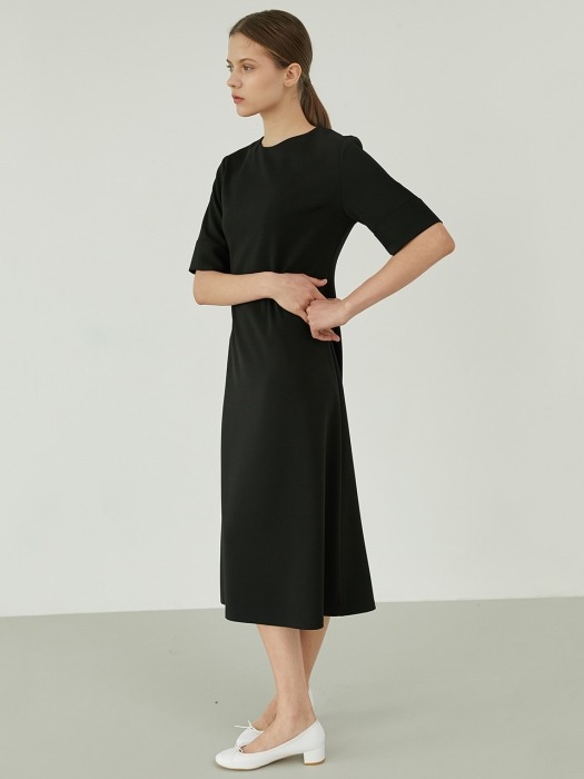 simple wearable dress-black