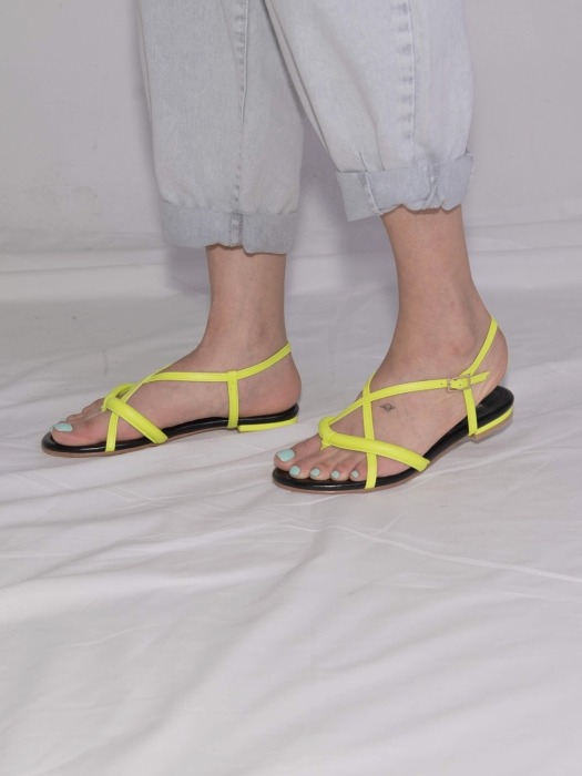 poppy tong sandals Hot neon yellow