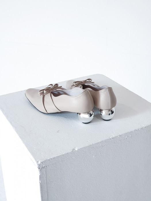 Sarah Ribbon Shoes (Ivory)